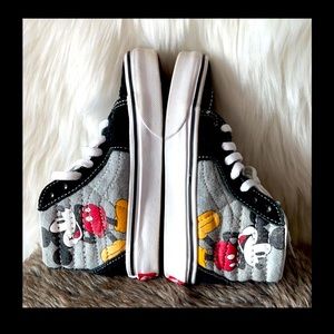 Vans Disney Mickey Sk8 Hi Top Sneakers
